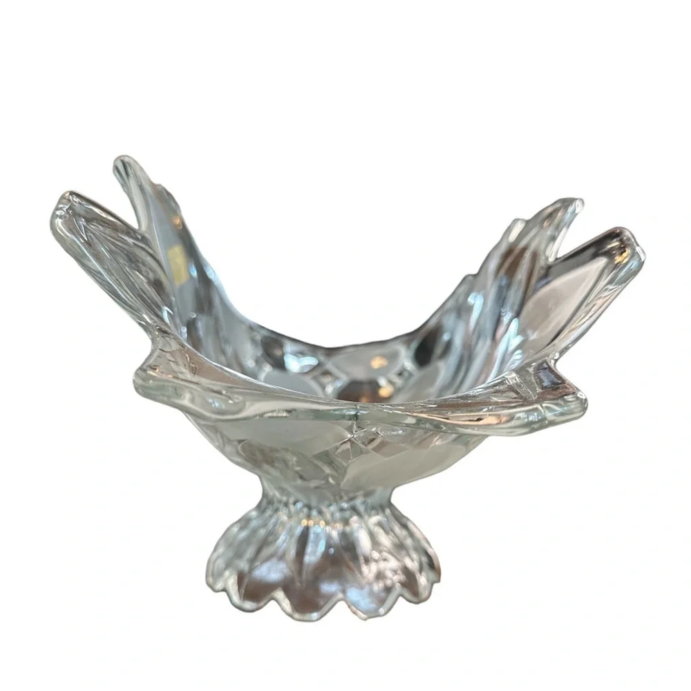 Crystal Clear Studios Moravia Hand Finished Crystal Oval Bowl With Fluted Edge